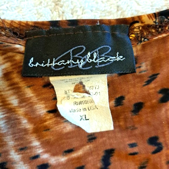 Brittany Black Sequin Animal Print Floral Wrap Blouse Size XL - Picture 5 of 6